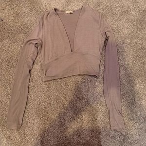 Wilfred Aritizia V neck long sleeve.